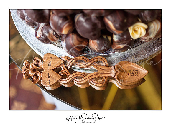 03-23May15CardiffCastle-13