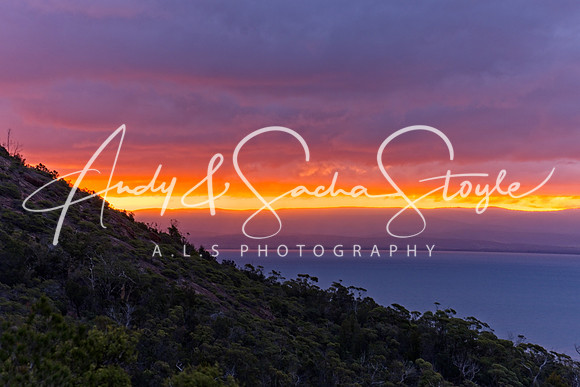07-WineGlassBay03