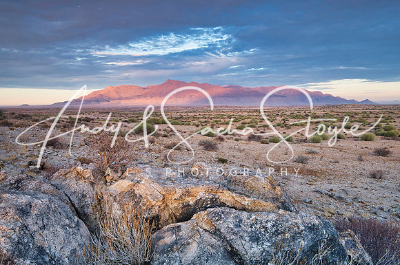 13BrandbergMountain02