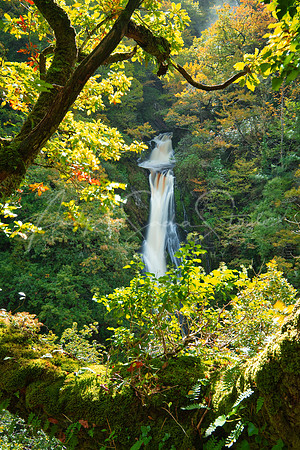 34-MWales-PistyllRhaeadrFalls02