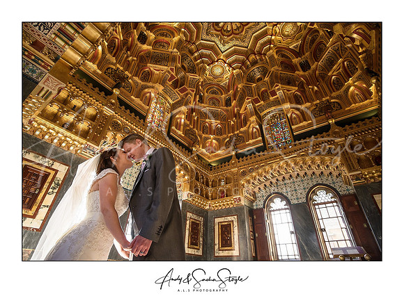 04-24May15CardiffCastle-13