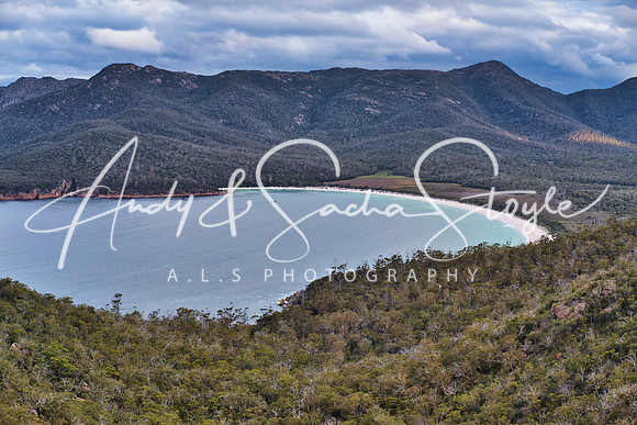 07-WineGlassBay04